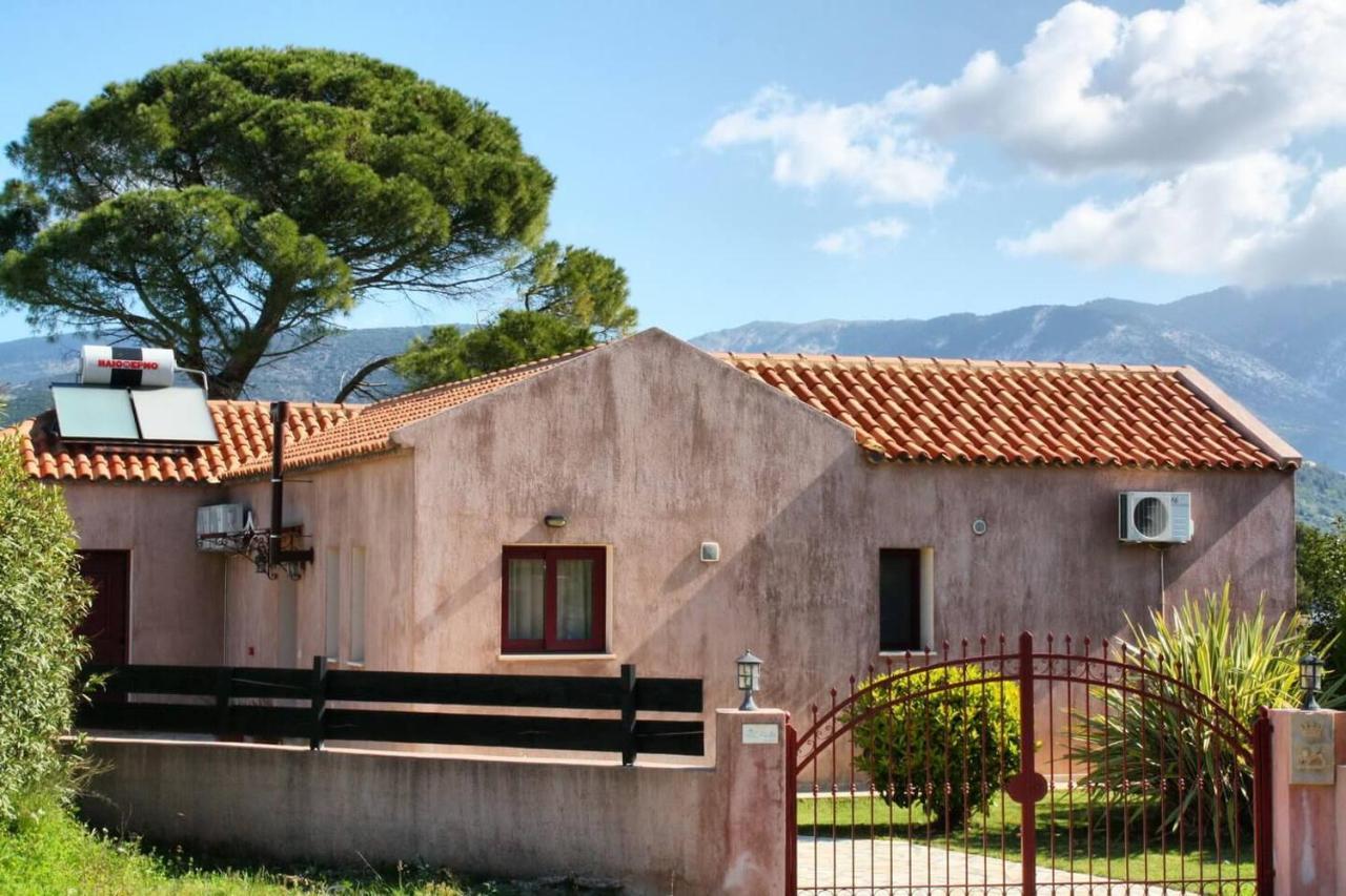 Villa Cottage Kantrillies Fokata Exterior photo